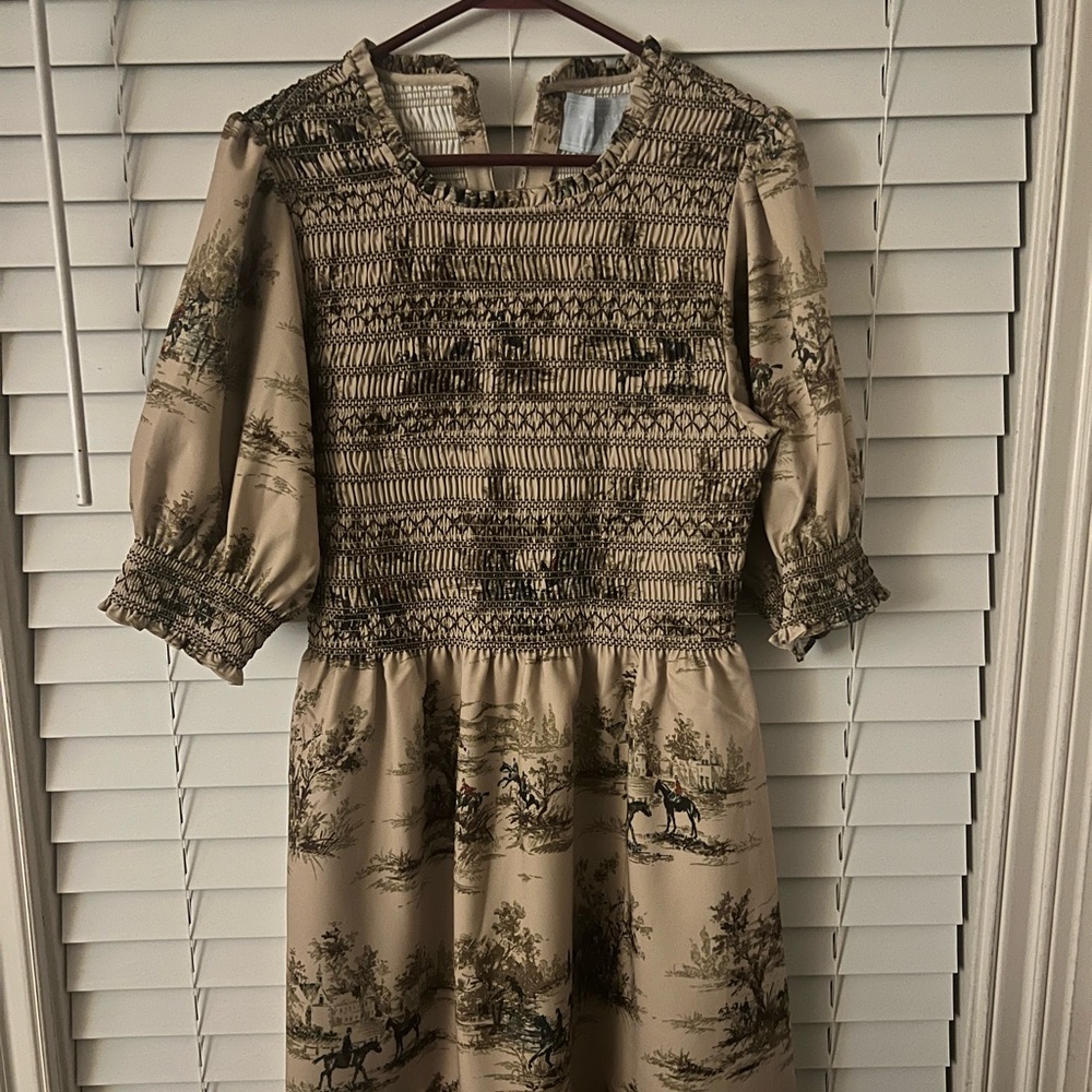 Never worn equestrian toile vivi • hill house home